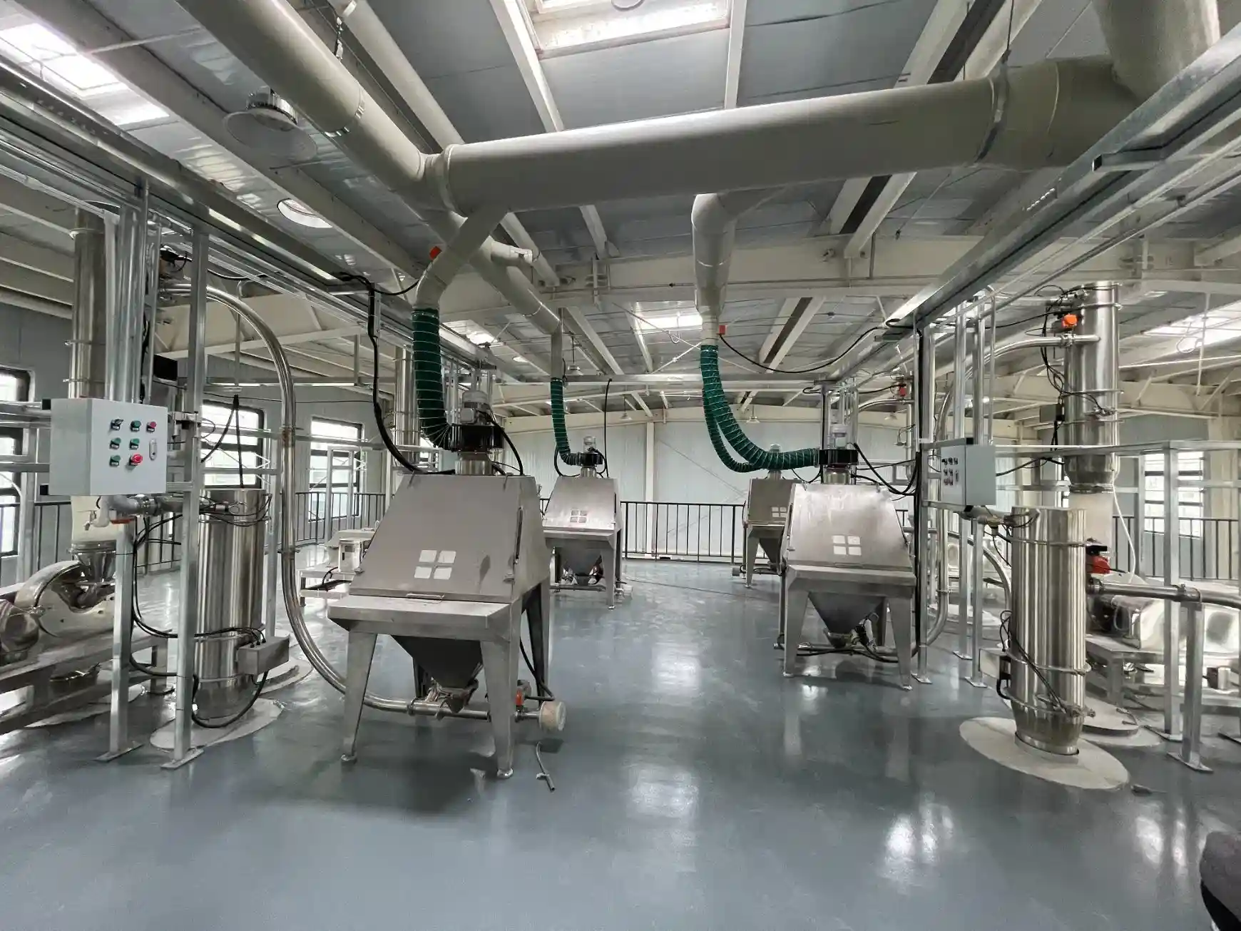Prueba de aseguramiento de la calidad para una mezcladora de polvo industrial